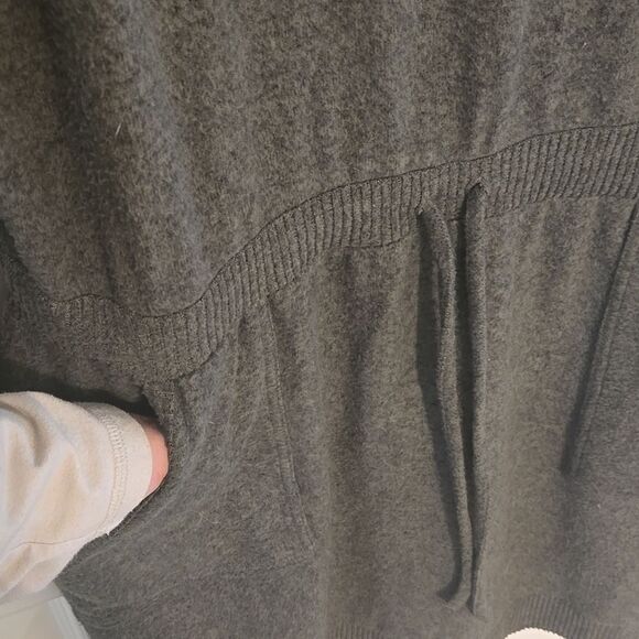 Anthropologie Gray Knit Dress - Picture 2 of 8